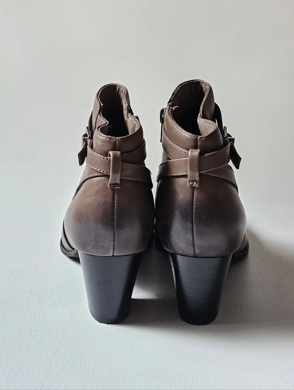 Vionic Uptown Leather Ankle Boots Taupe Buckle Block Heel Comfort Booties 9.5 W